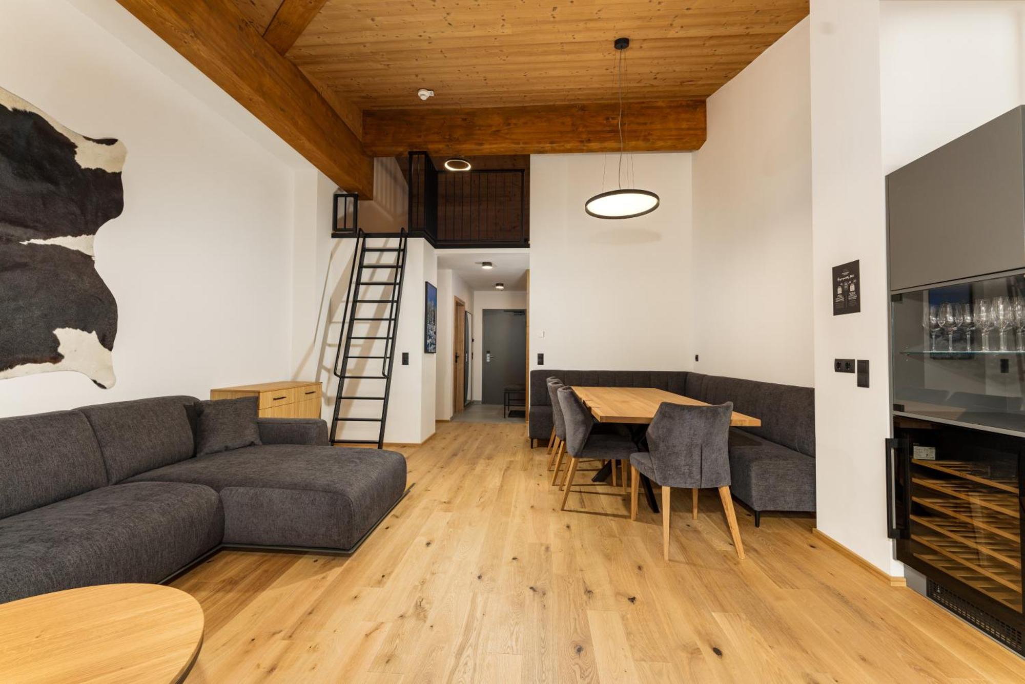 Pure Alpine Suites Schladming Exterior foto